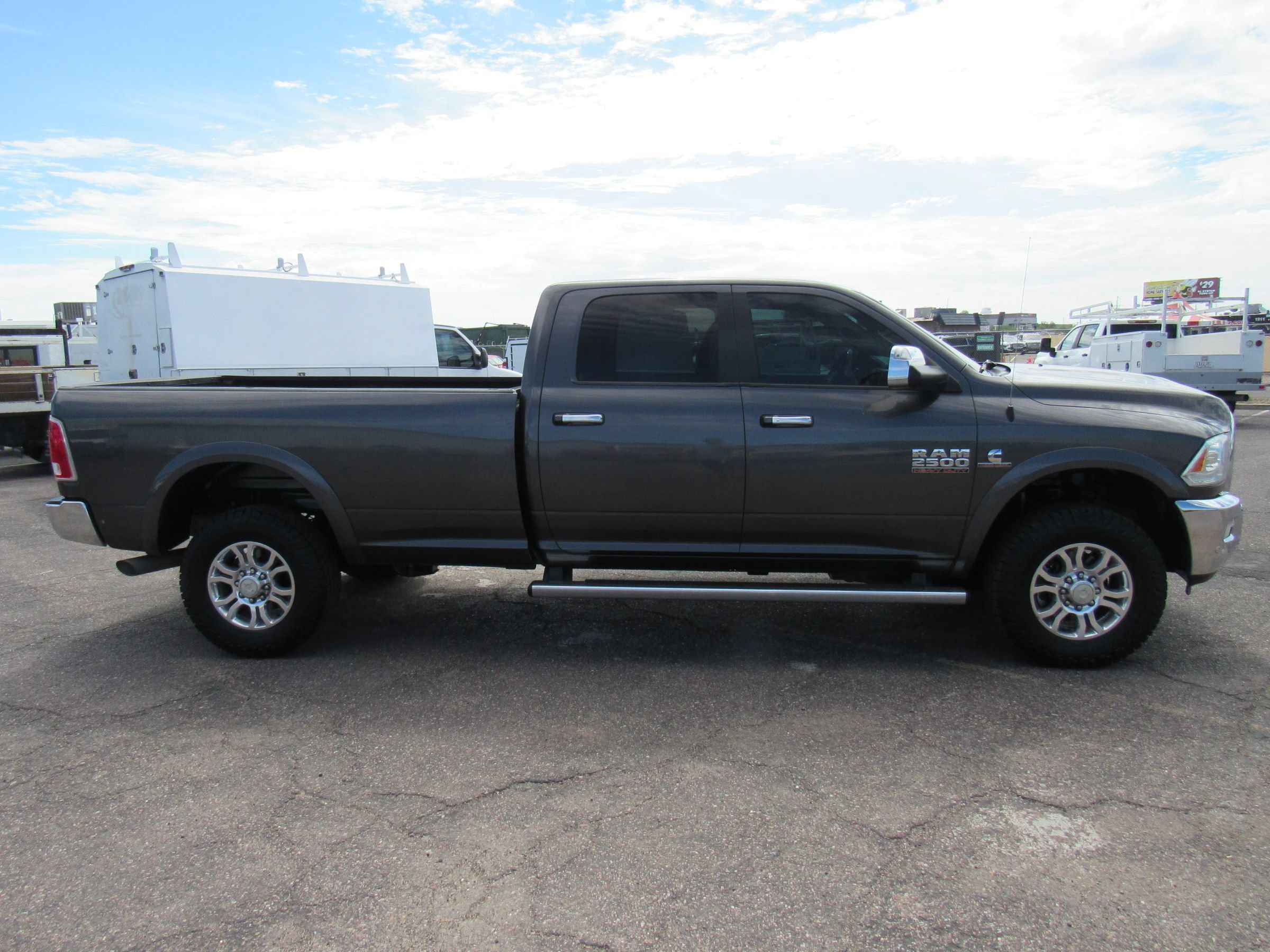 Used 2018 RAM 2500 Laramie w/ Convenience Group AWD/4WD image 5