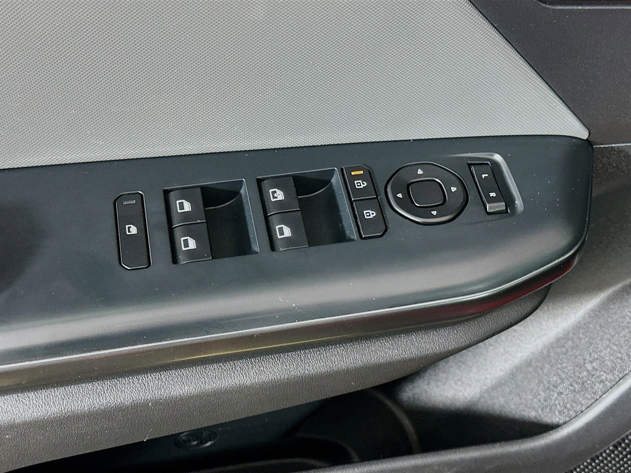 Used 2025 Kia K4 LXS image 15