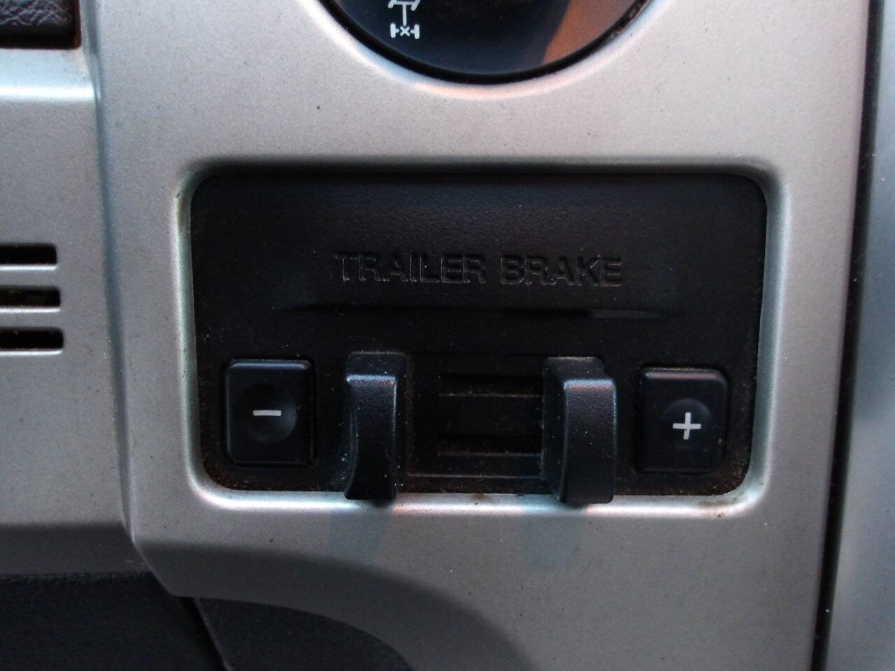 Used 2013 Ford F150 FX4 w/ Luxury Equipment Group image 17