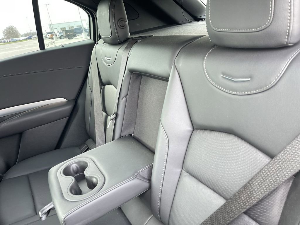Used 2023 Cadillac XT4 Premium Luxury image 37