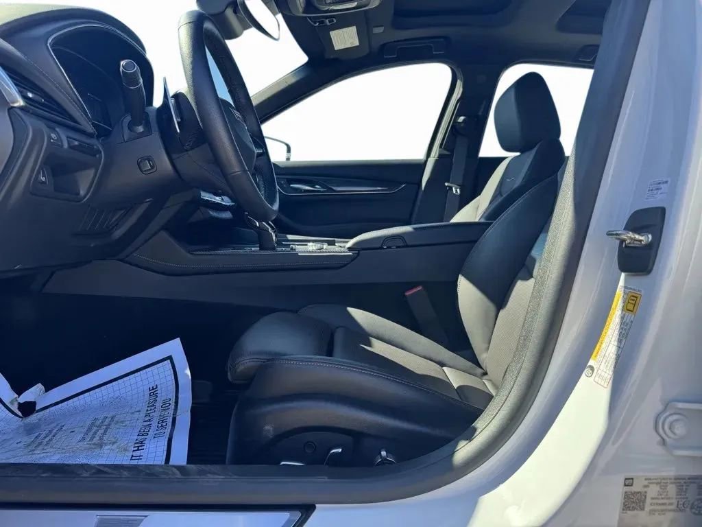 Used 2024 Cadillac CT5 Sport image 9