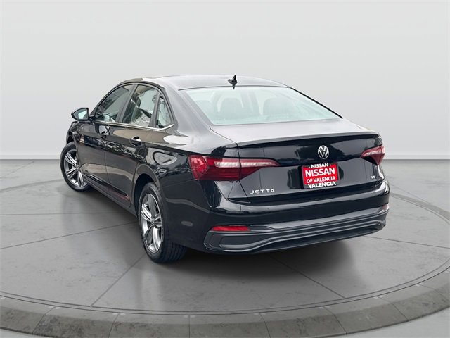 Used 2024 Volkswagen Jetta SE image 5