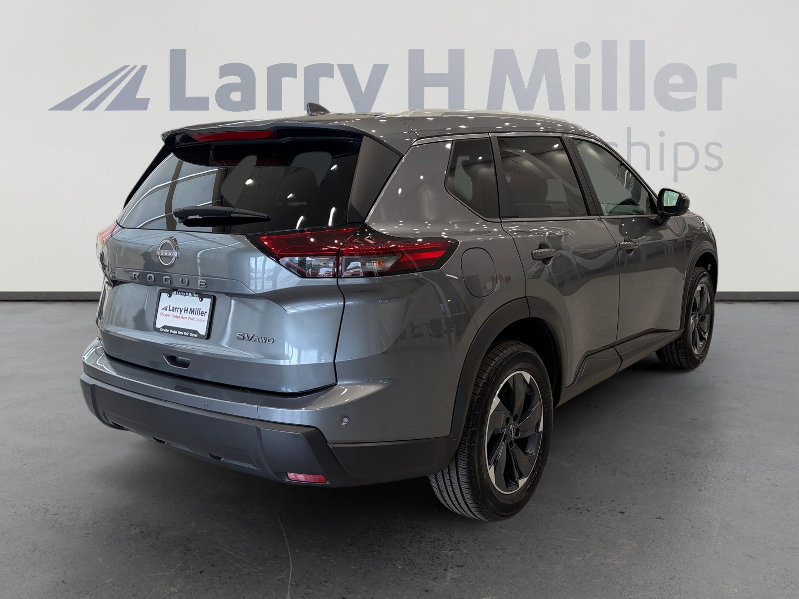 Used 2024 Nissan Rogue SV w/ SV Premium Package AWD/4WD image 5