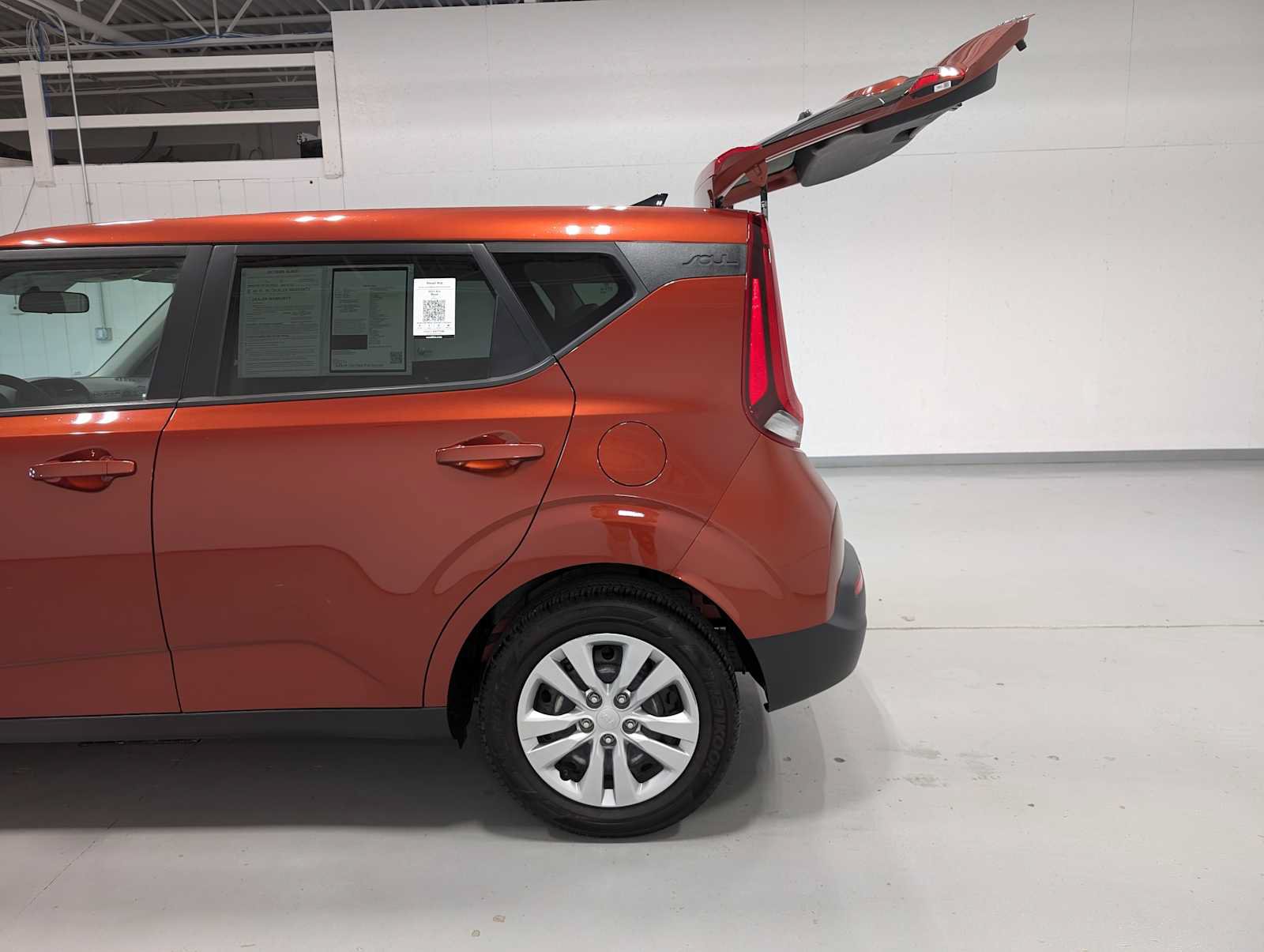 Certified 2021 Kia Soul LX FWD image 11