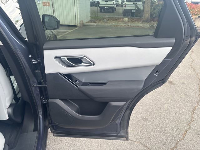 Used 2025 Land Rover Range Rover Velar S AWD/4WD image 30