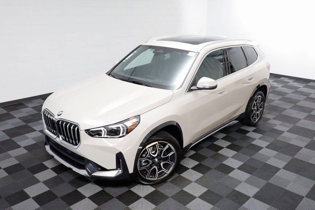 New 2026 BMW X1 xDrive28i AWD/4WD image 2