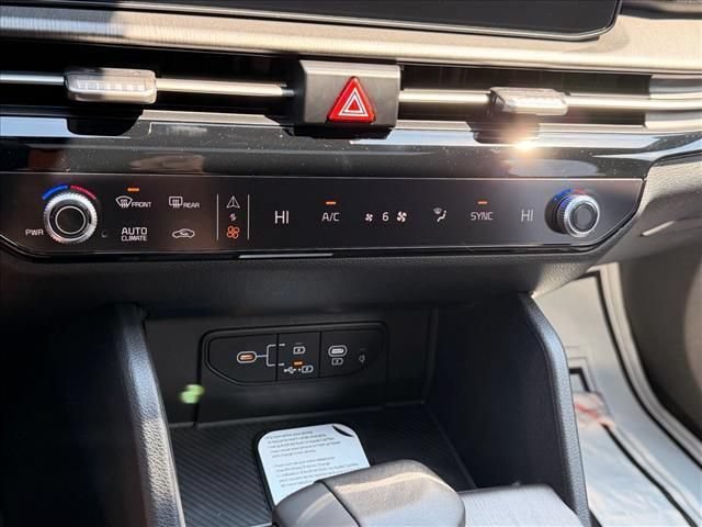 New 2026 Kia Sportage X-Line w/ X-Line Technology Package AWD/4WD image 22