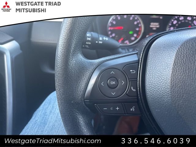 Used 2021 Toyota RAV4 XLE image 15