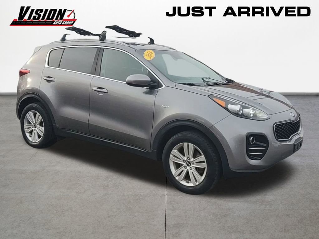 Used 2018 Kia Sportage LX w/ LX Popular Package image 3