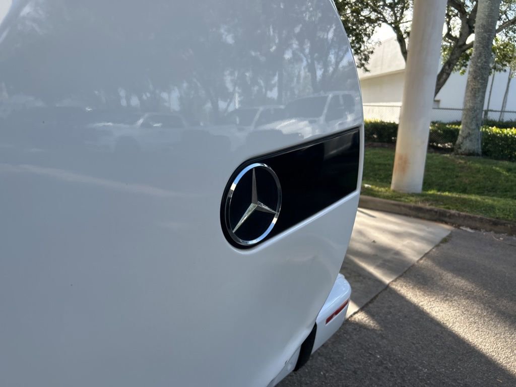 Used 2022 Mercedes-Benz G 550 w/ G Manufaktur Interior Package image 18