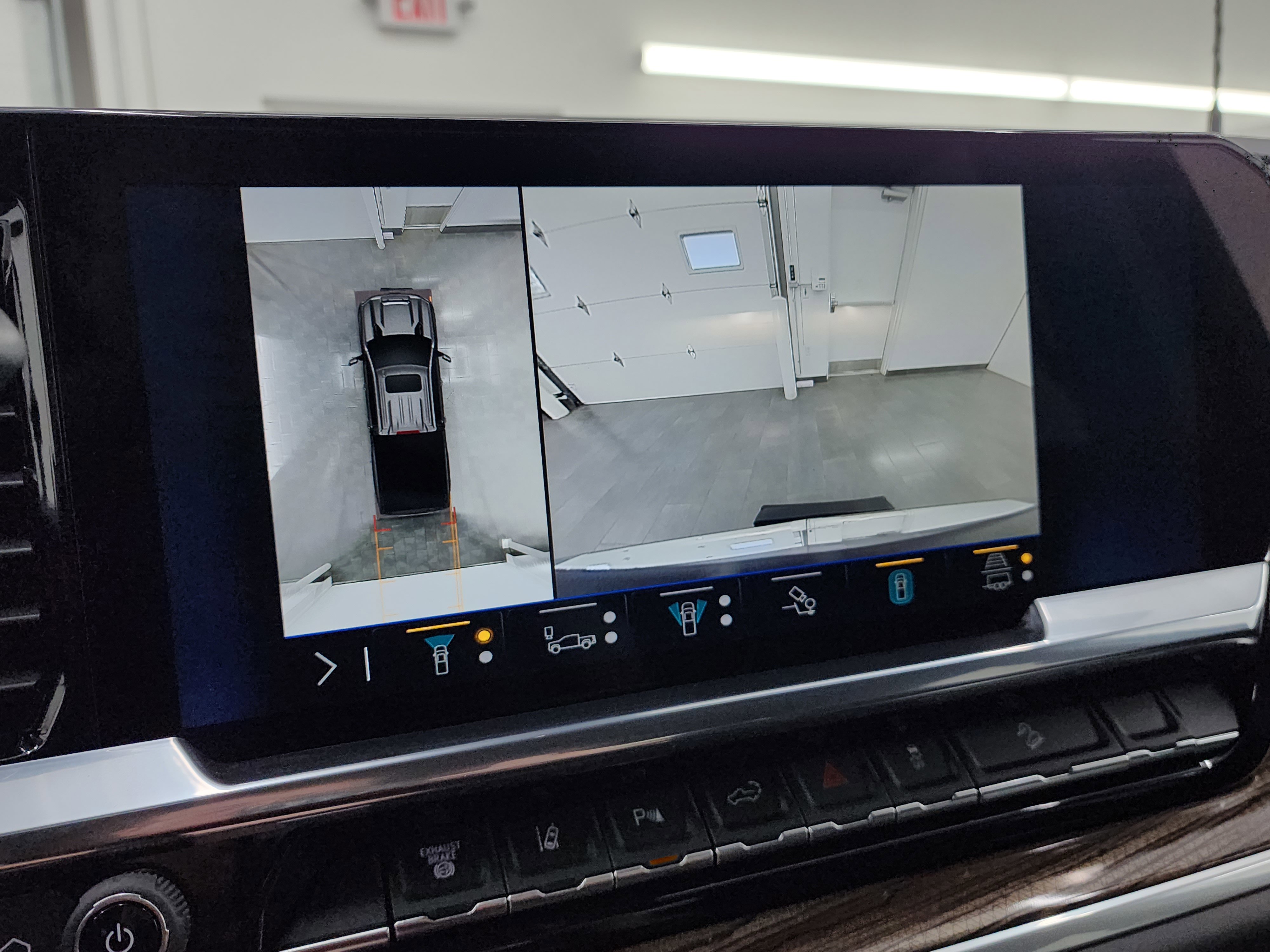 Used 2025 Chevrolet Silverado 2500 LT w/ All Star Edition image 17