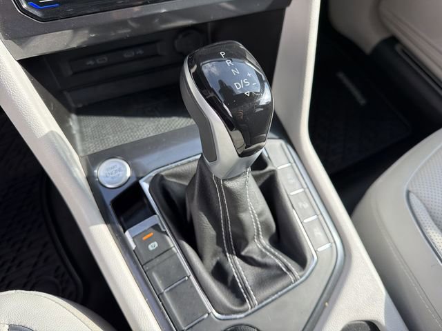 Used 2022 Volkswagen Tiguan SEL R-Line AWD/4WD image 22