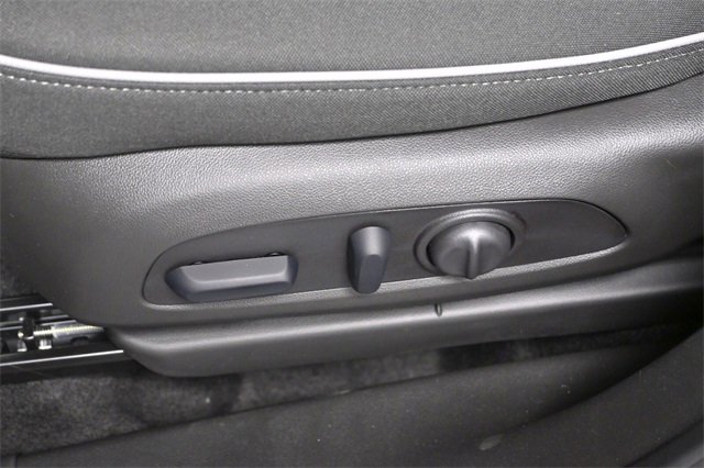 New 2025 Chevrolet TrailBlazer LT w/ Convenience Package image 15