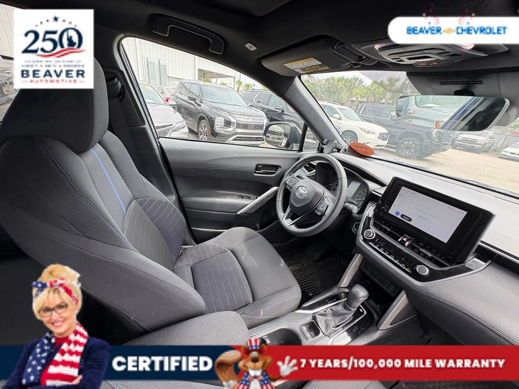 Used 2024 Toyota Corolla Cross AWD Hybrid w/ Moonroof Package image 25