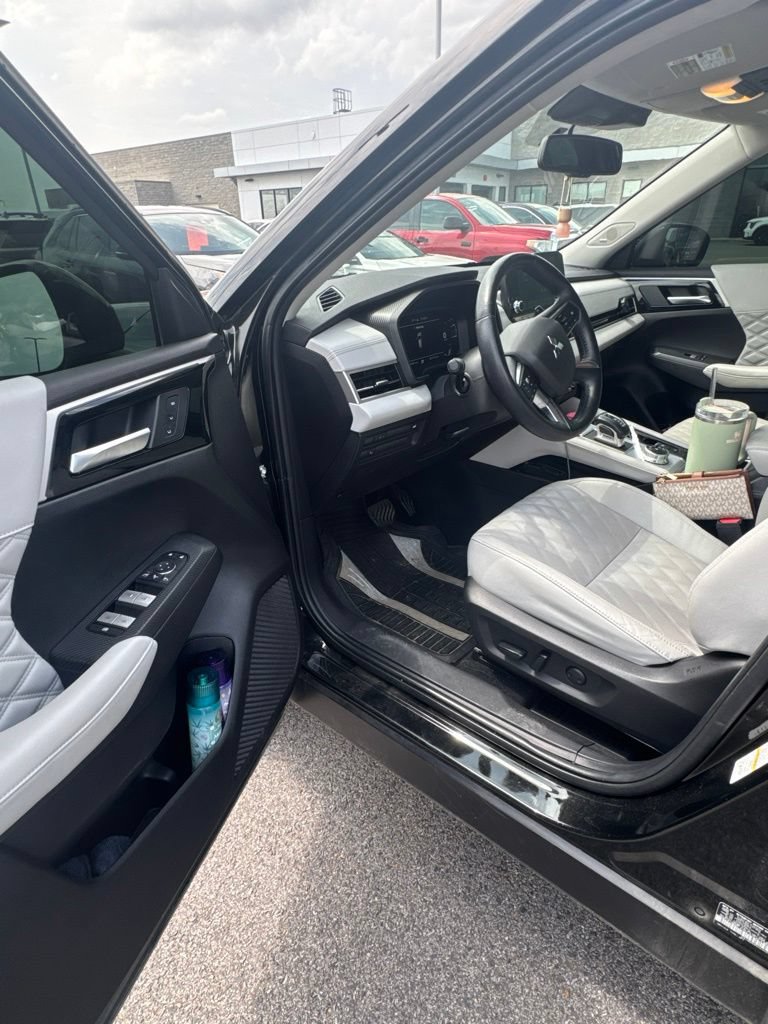 Used 2024 Mitsubishi Outlander SEL FWD image 9