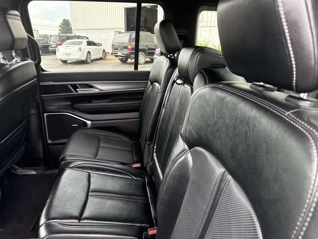 Used 2024 Jeep Wagoneer Series II AWD/4WD image 27