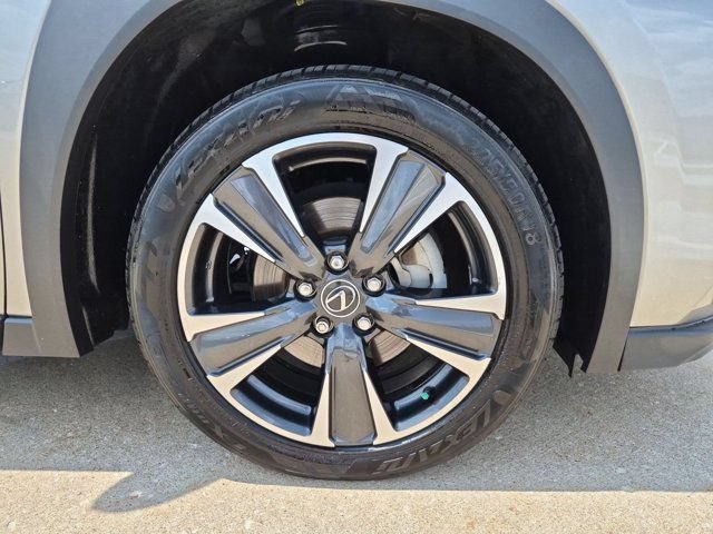 Used 2021 Lexus UX 200 w/ Premium Package FWD image 22