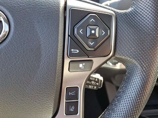 Used 2022 Toyota Tacoma Limited AWD/4WD image 22