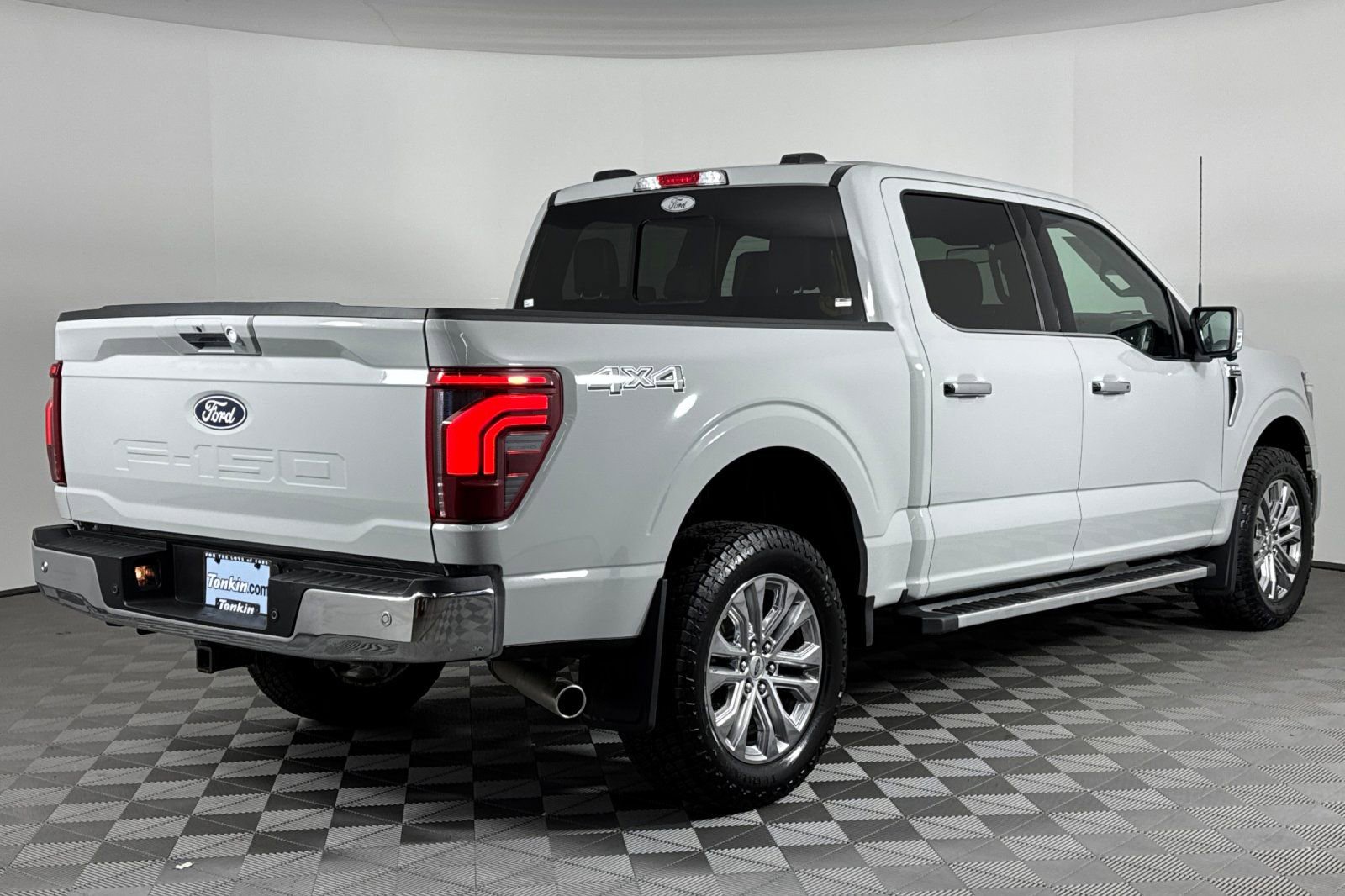 Used 2024 Ford F150 Lariat w/ Tow/Haul Package image 5