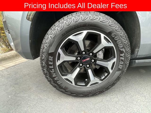 Used 2022 GMC Yukon AT4 AWD/4WD image 7