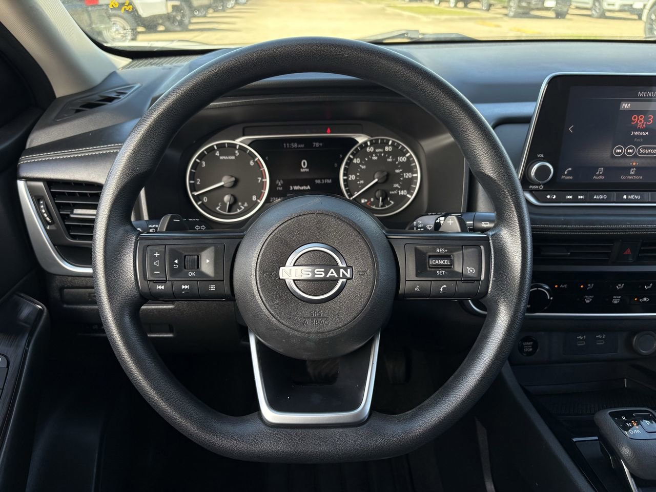 Used 2024 Nissan Rogue S image 14