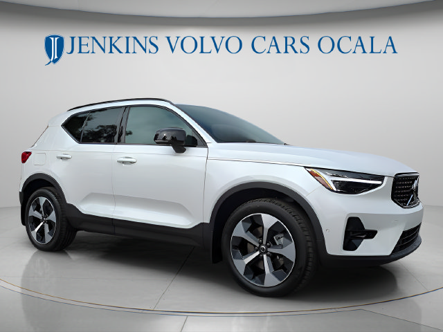New 2026 Volvo XC40 B5 Plus w/ Protection Package Premier AWD/4WD image 2
