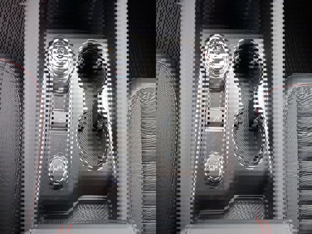 New 2026 Ford Explorer ST-Line w/ ST-Line Street Pack image 13