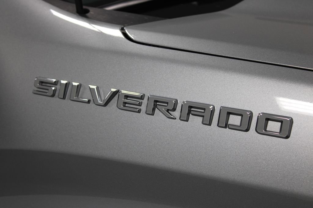 Used 2025 Chevrolet Silverado 1500 LT image 12