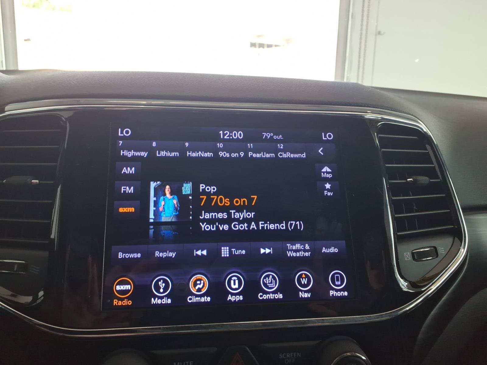 Used 2019 Jeep Grand Cherokee Altitude AWD/4WD image 20