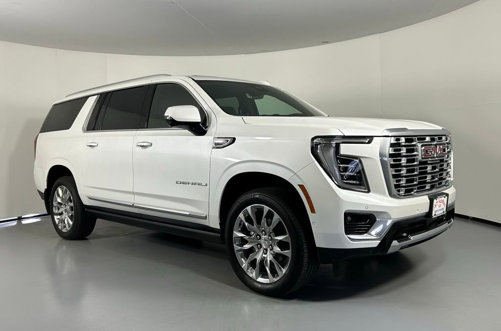 Used 2025 GMC Yukon XL Denali w/ Denali Reserve Package