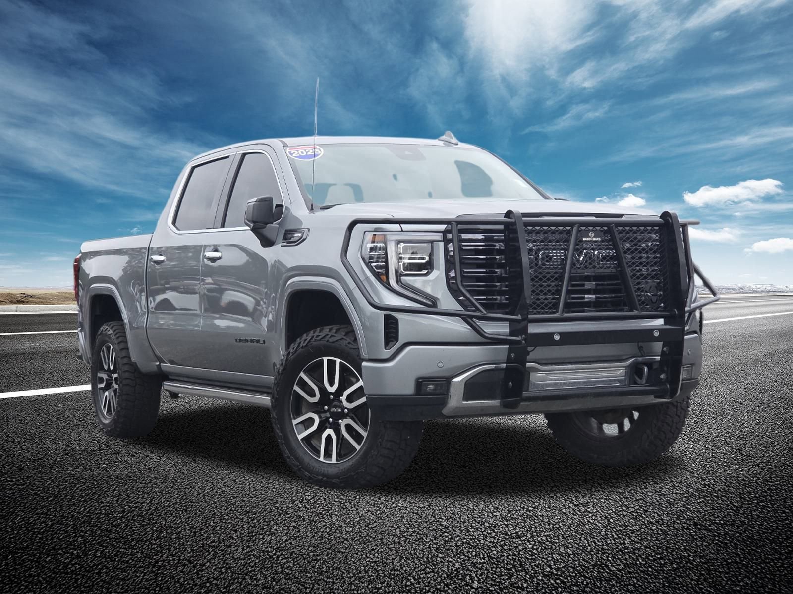 Used 2025 GMC Sierra 1500 Denali Ultimate image 2