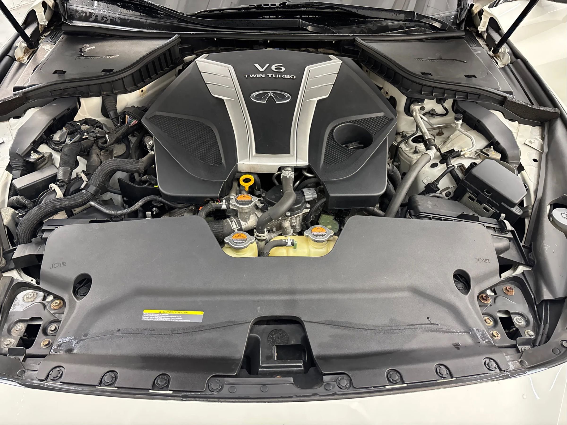 Used 2018 INFINITI Q50 Luxe w/ Essential Package (3.0T Luxe) AWD/4WD image 31