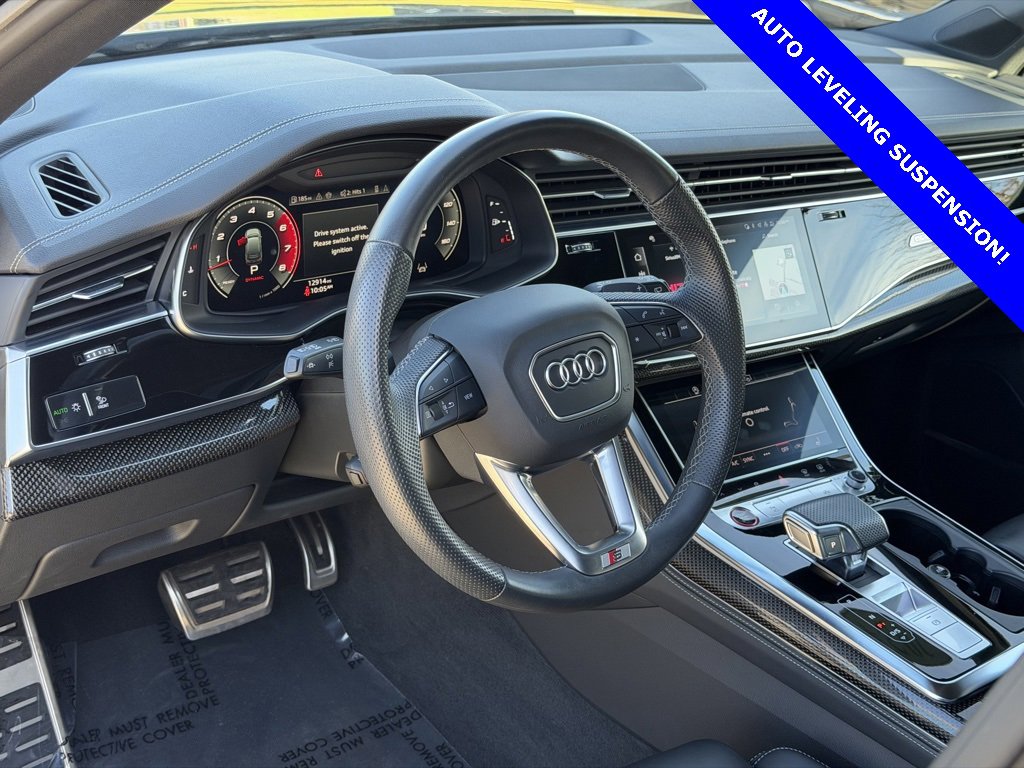 Used 2024 Audi SQ7 Premium Plus w/ S Sport Package image 3