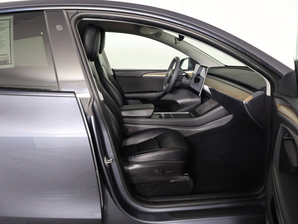 Used 2023 Tesla Model Y Long Range image 29
