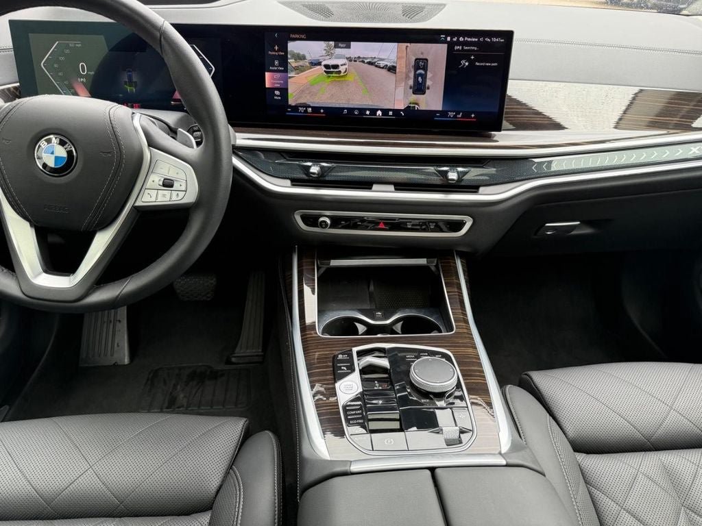 Used 2025 BMW X7 xDrive40i AWD/4WD image 11