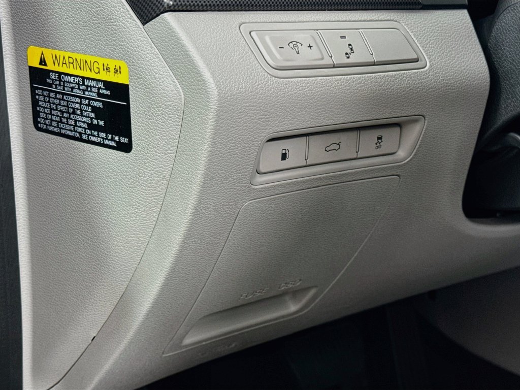 Used 2015 Hyundai Sonata Sport w/ Option Group 04 FWD image 11