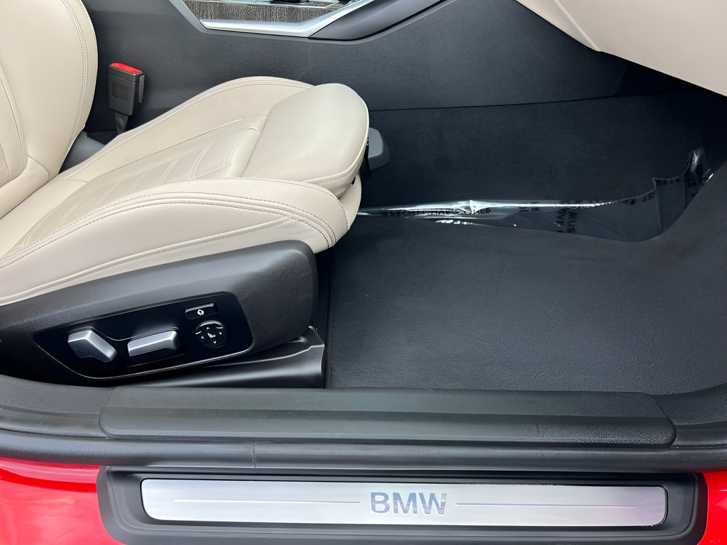 Used 2021 BMW 330i Sedan w/ Convenience Package RWD image 31