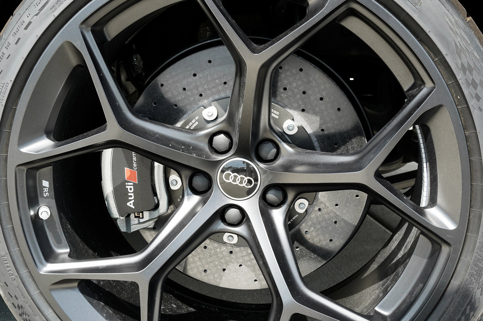 New 2025 Audi RS 7 Performance image 25