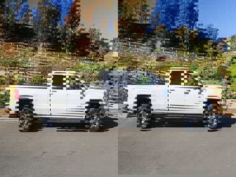 Used 2015 GMC Sierra 3500 SLT w/ Duramax Plus Package image 7