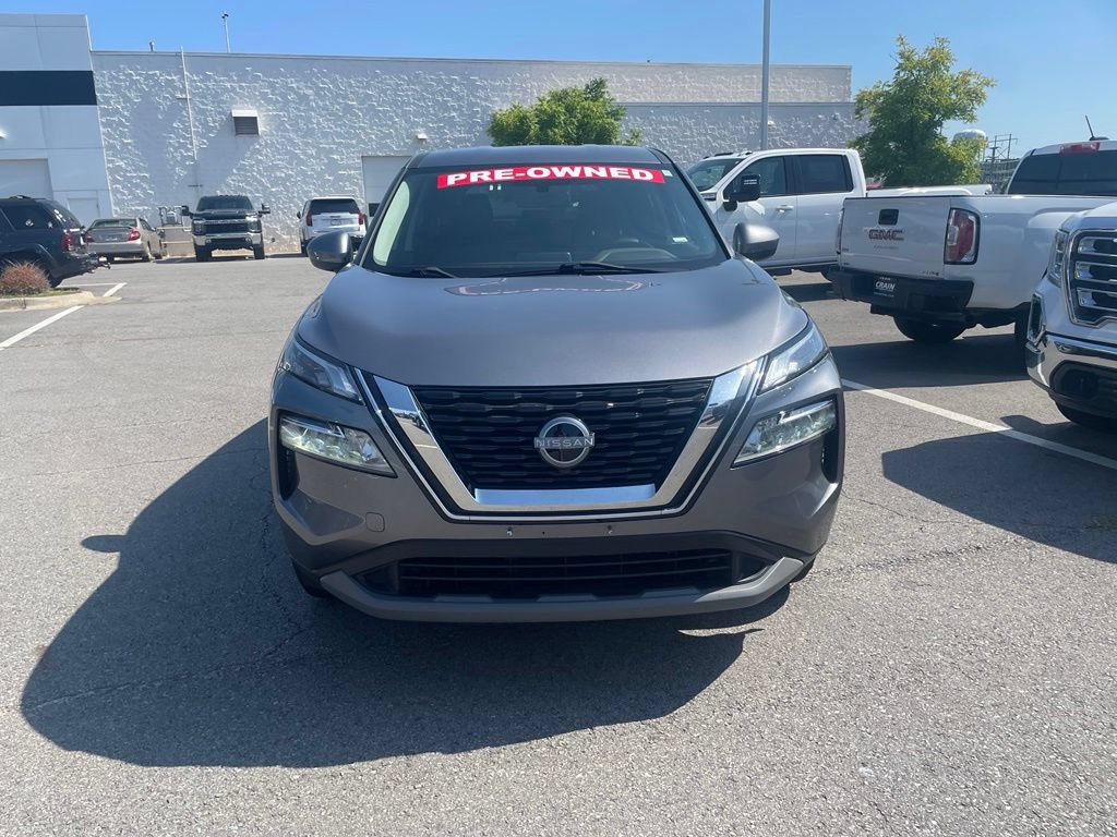 Used 2023 Nissan Rogue SV AWD/4WD image 3