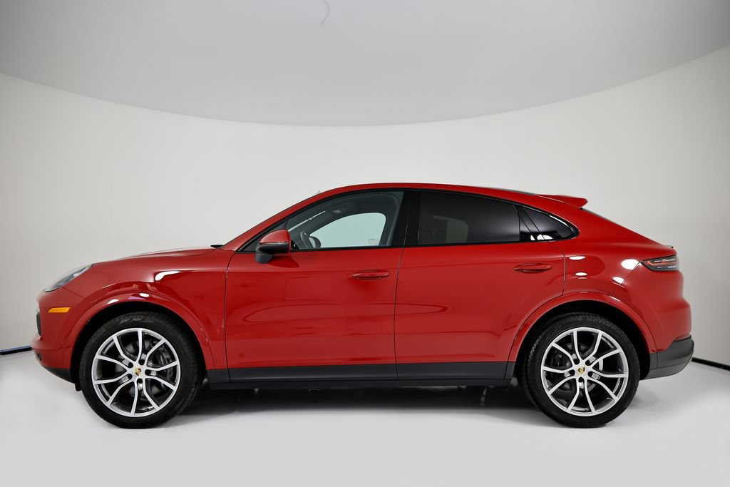 Certified 2023 Porsche Cayenne Coupe AWD/4WD image 2