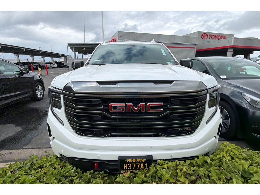 Used 2023 GMC Sierra 1500 AT4 w/ AT4 Premium Package image 3