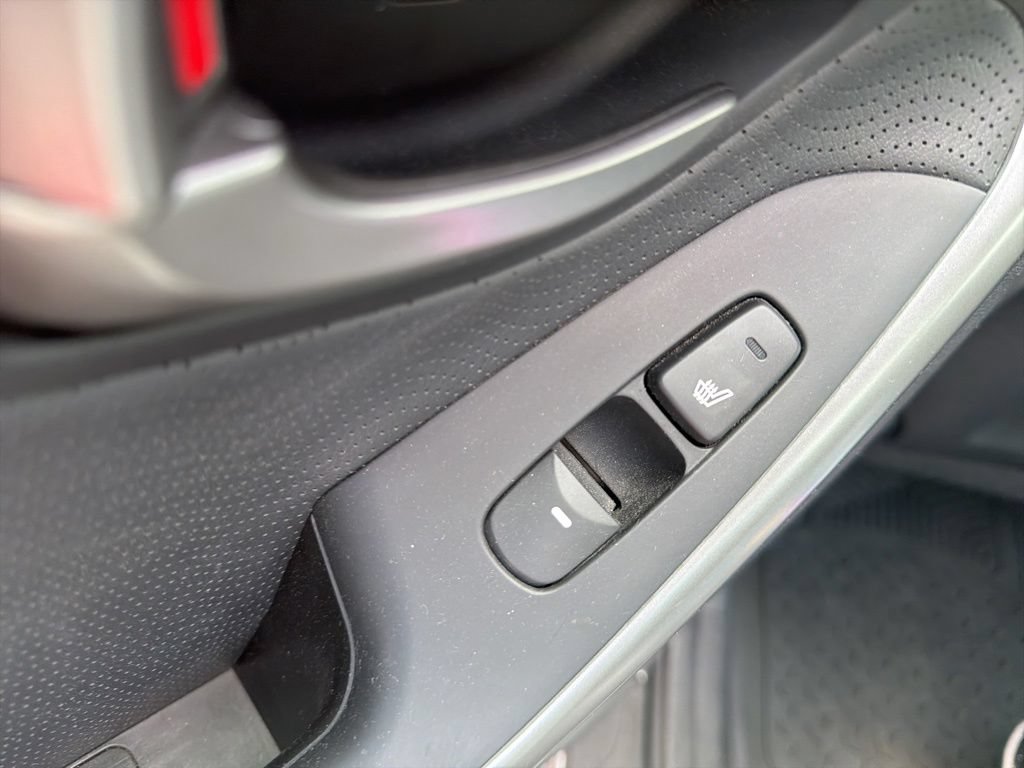 Used 2012 Hyundai Elantra Limited FWD image 9