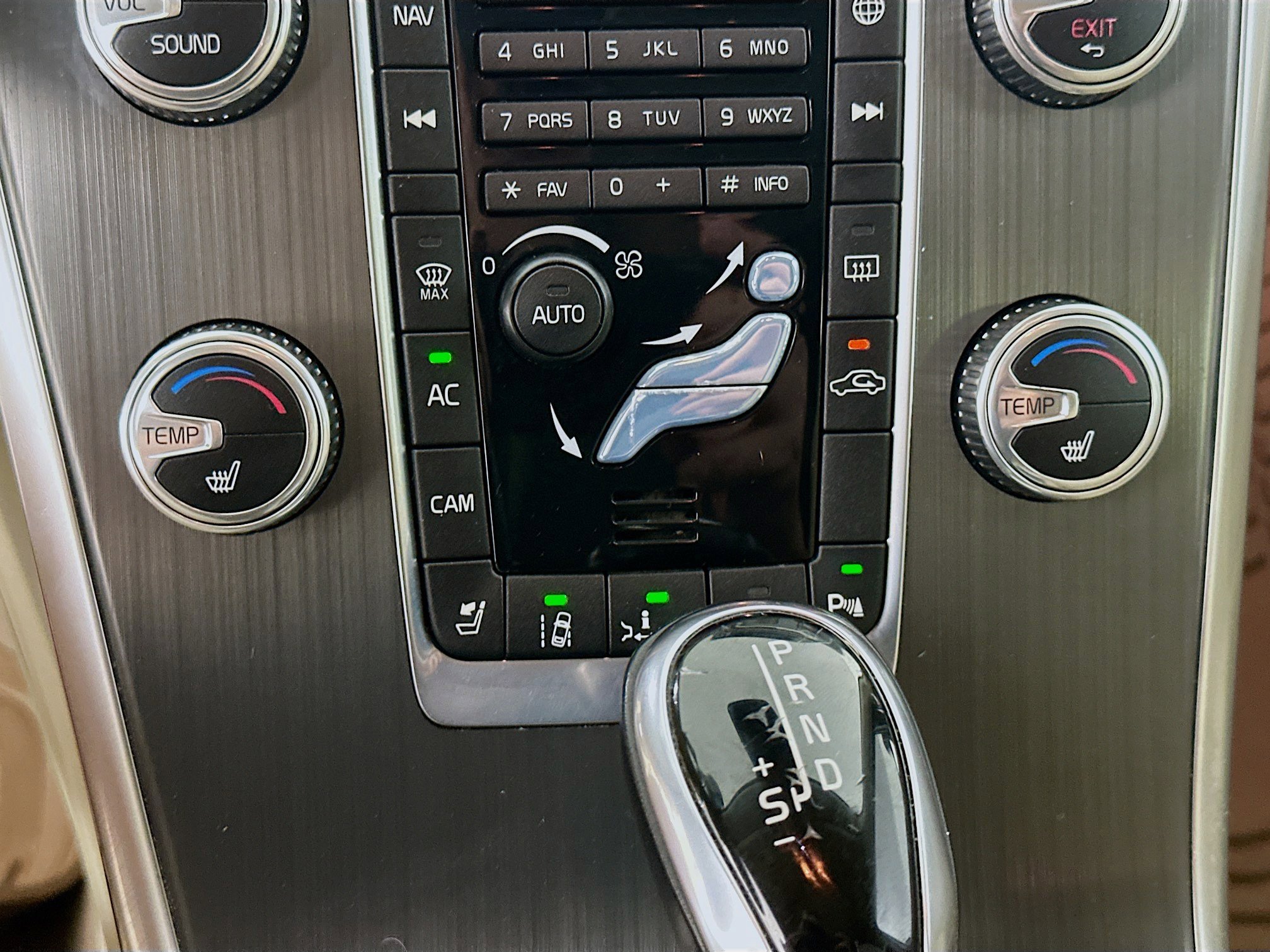 Used 2016 Volvo XC60 T5 Premier image 23