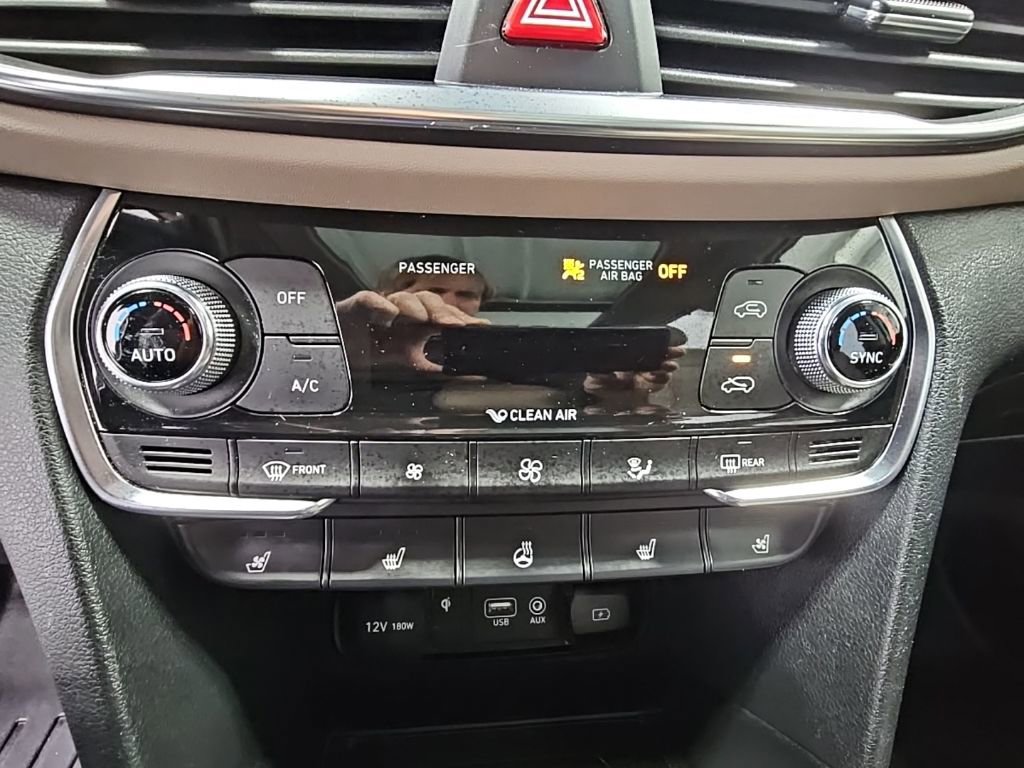 Used 2020 Hyundai Santa Fe Limited image 18