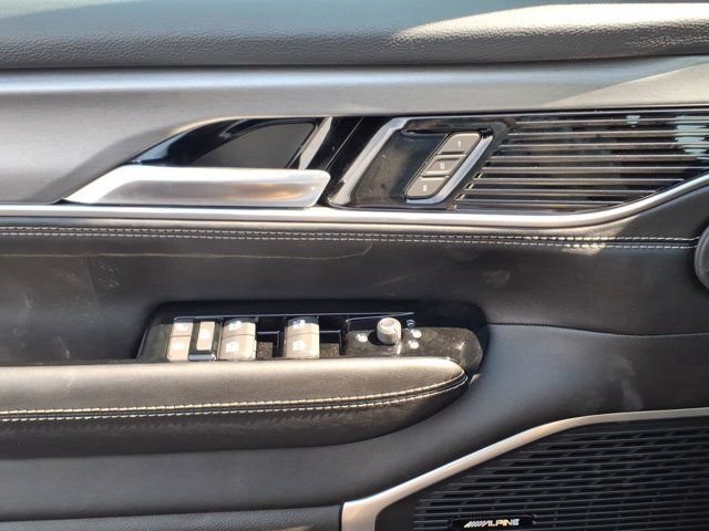 New 2026 Jeep Grand Wagoneer L 4WD w/ Premium Group I image 13