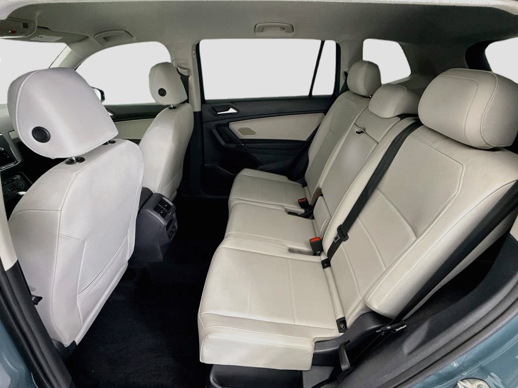 Used 2020 Volkswagen Tiguan SE AWD/4WD image 19