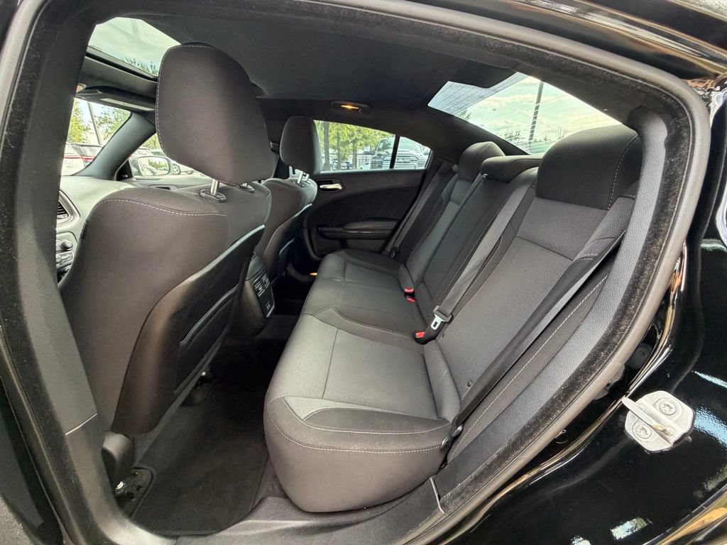 Used 2016 Dodge Charger SXT w/ Blacktop Package RWD image 18