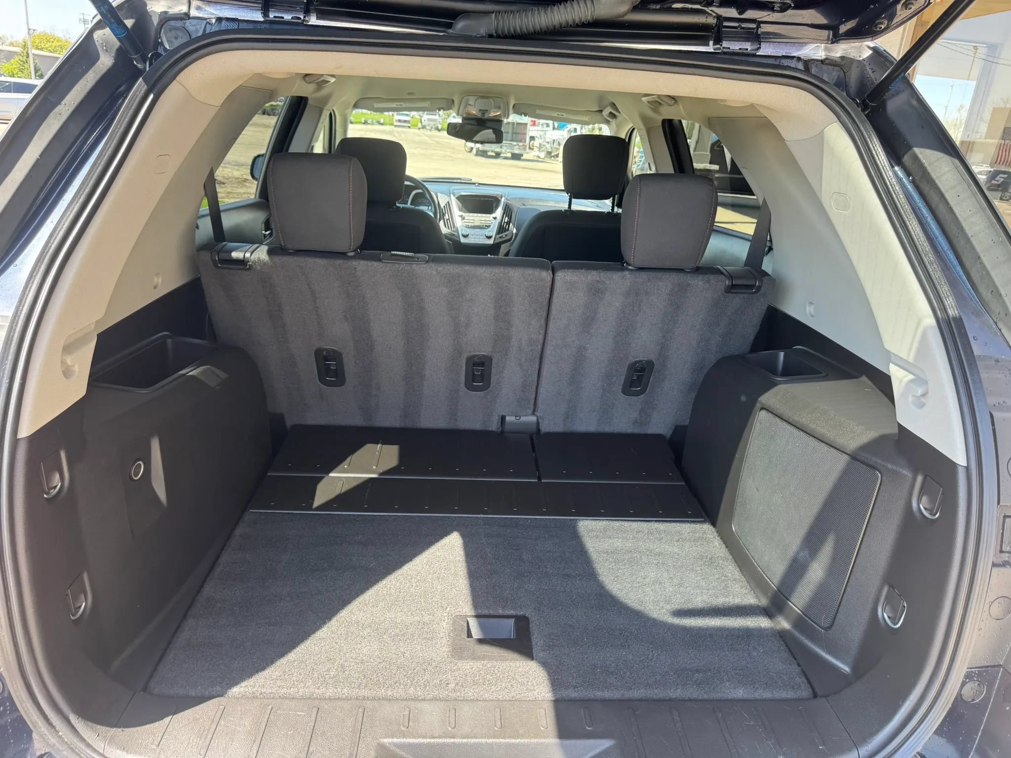 Used 2015 Chevrolet Equinox LT w/ Driver Convenience Package FWD image 18