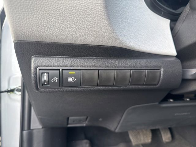 Used 2026 Toyota Corolla SE FWD image 26